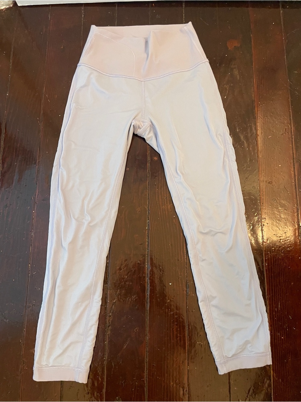 Lululemon Leggings in Light Lavender capris